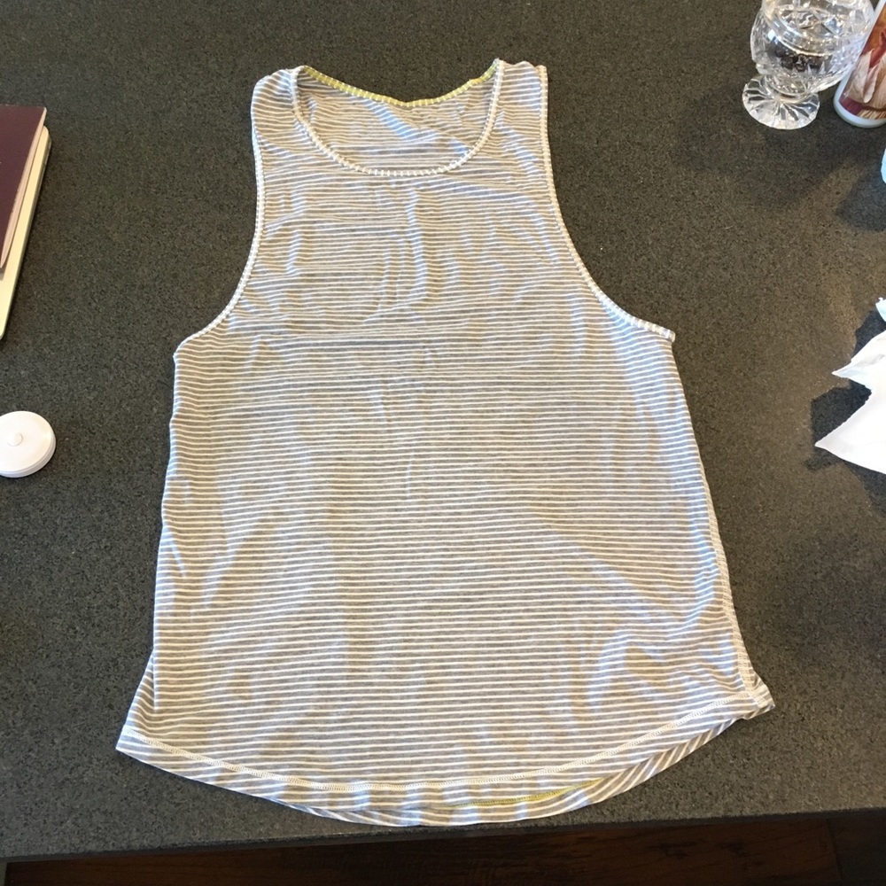 Lululemon tank